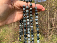 Charger l'image dans la galerie, Perles en oeil d'aigle entre 6 et 10mm OAD