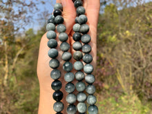 Charger l'image dans la galerie, Perles en oeil d'aigle entre 6 et 10mm OAD