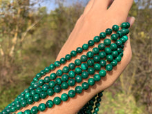 Charger l'image dans la galerie, Perles en malachite entre 4 et 10mm MU