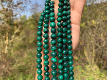 Charger l'image dans la galerie, Perles en malachite entre 4 et 10mm MU