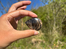Charger l'image dans la galerie, Microcline / Pierre de lune 4