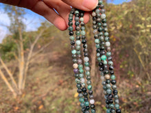 Charger l'image dans la galerie, Perles en émeraude entre 4 et 6mm
