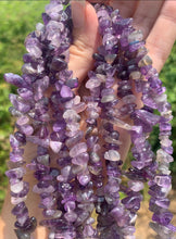 Charger l'image dans la galerie, Perles en améthyste, forme chips
