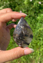 Charger l'image dans la galerie, Agate sagénitique 15