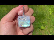 Charger et lire la vidéo dans la visionneuse de la Galerie, Bélière papillon de taille moyenne (argentée, dorée, rosée)