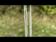 Charger et lire la vidéo dans la visionneuse de la Galerie, Perles en howlite facettées entre 2 et 4mm
