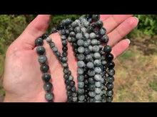 Charger et lire la vidéo dans la visionneuse de la Galerie, Perles en oeil d'aigle entre 6 et 10mm OAU