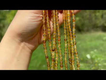 Charger et lire la vidéo dans la visionneuse de la Galerie, Perles en ambre, couleur jaune, 4,5mm