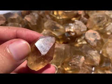 Charger et lire la vidéo dans la visionneuse de la Galerie, Citrine brut 38