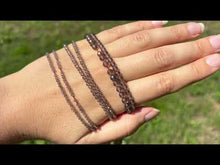 Charger et lire la vidéo dans la visionneuse de la Galerie, Perles en quartz fumé facettées entre 2 et 4mm