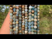 Charger et lire la vidéo dans la visionneuse de la Galerie, Perles en calcite bleue entre 6 et 10mm