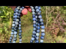 Charger et lire la vidéo dans la visionneuse de la Galerie, Perles en dumortiérite entre 4 et 8mm