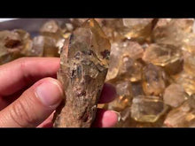 Charger et lire la vidéo dans la visionneuse de la Galerie, Citrine brut 30