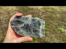 Charger et lire la vidéo dans la visionneuse de la Galerie, Tranche labradorite 1