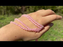 Charger et lire la vidéo dans la visionneuse de la Galerie, Perles en quartz rose facettées entre 3 et 4mm