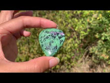 Charger et lire la vidéo dans la visionneuse de la Galerie, Rubis Zoïsite (Anyolite) 21