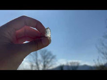 Charger et lire la vidéo dans la visionneuse de la Galerie, Quartz à Actinolite 3