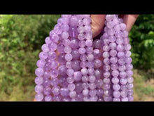 Charger et lire la vidéo dans la visionneuse de la Galerie, Perles en améthyste lavande entre 6 et 10mm ALT