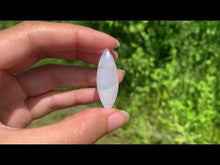 Charger et lire la vidéo dans la visionneuse de la Galerie, Labradorite "blanche" d'Inde 29