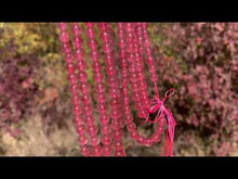 Charger et lire la vidéo dans la visionneuse de la Galerie, Perles en quartz à inclusions de mica entre 4 et 10mm QMT