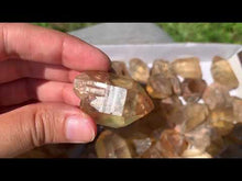 Charger et lire la vidéo dans la visionneuse de la Galerie, Citrine brut 25