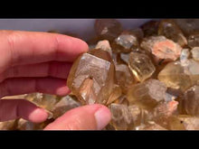 Charger et lire la vidéo dans la visionneuse de la Galerie, Citrine brut 1