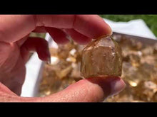 Charger et lire la vidéo dans la visionneuse de la Galerie, Citrine brut 104