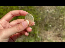 Charger et lire la vidéo dans la visionneuse de la Galerie, VENDU Quartz rutile 7