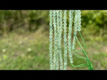 Charger et lire la vidéo dans la visionneuse de la Galerie, Perles en préhnite en 4mm