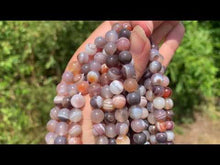 Charger et lire la vidéo dans la visionneuse de la Galerie, Perles en agate du Botswana entre 6 et 10mm ABD