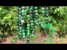 Charger et lire la vidéo dans la visionneuse de la Galerie, Perles en rubis zoïsite entre 4 et 10mm