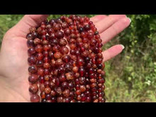 Charger et lire la vidéo dans la visionneuse de la Galerie, Perles en grenat hessonite entre 6 et 10mm