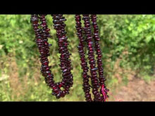 Charger et lire la vidéo dans la visionneuse de la Galerie, Perles en grenat, forme chips