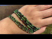 Charger et lire la vidéo dans la visionneuse de la Galerie, Perles en rubis zoisite entre 2 et 4mm