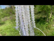 Charger et lire la vidéo dans la visionneuse de la Galerie, Perles en labradorite blanche entre 4 et 8mm LBQ