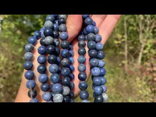 Charger et lire la vidéo dans la visionneuse de la Galerie, Perles en dumortiérite entre 4 et 8mm