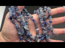 Charger et lire la vidéo dans la visionneuse de la Galerie, Perles en aventurine bleue, forme chips