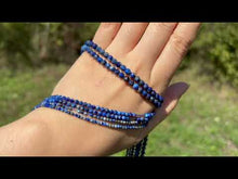 Charger et lire la vidéo dans la visionneuse de la Galerie, Perles en lapis-lazuli facettées entre 2 et 4mm