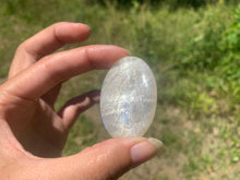 Charger l'image dans la galerie, VENDU Labradorite blanche d'Afrique 26