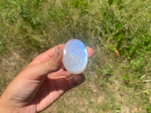 Charger l'image dans la galerie, VENDU Labradorite blanche d'Afrique 32