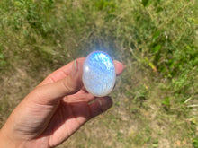 Charger l'image dans la galerie, VENDU Labradorite blanche d'Afrique 32