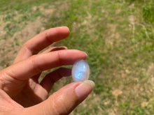 Charger l'image dans la galerie, VENDU Labradorite blanche d'Afrique 36