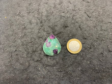 Charger l'image dans la galerie, Rubis fuchsite 1