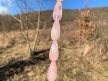 Charger l'image dans la galerie, Perles en quartz rose, forme goutte facettées 12 x 26mm