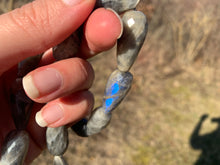 Charger l'image dans la galerie, Perles en labradorite, forme goutte facettées 12 x 26mm