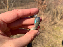 Charger l'image dans la galerie, Perles en labradorite, forme goutte facettées 12 x 26mm