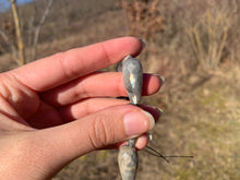 Charger l'image dans la galerie, Perles en labradorite, forme goutte facettées 12 x 26mm