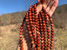 Charger l'image dans la galerie, Perles en jaspe peau de serpent entre 8 et 10mm