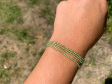 Charger l'image dans la galerie, Perles en péridot entre 2 et 5mm