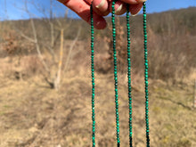 Charger l'image dans la galerie, Perles en malachite facettées entre 2 et 6,5mm